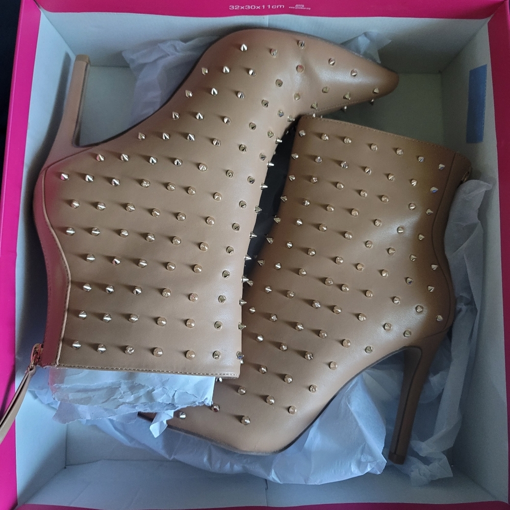 Light tan booties
